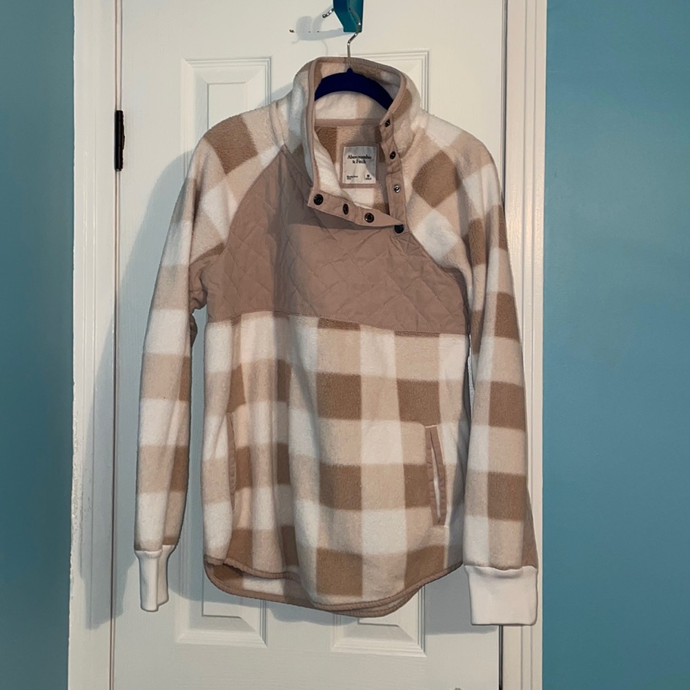 EUC Women’s fleece Abercrombie pullover